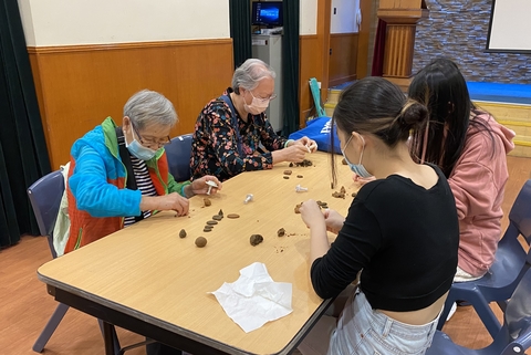 Image of Community Engagement Organisers: Positive Ageing Learners Programme (CEOs- PAL) - DIY incense making